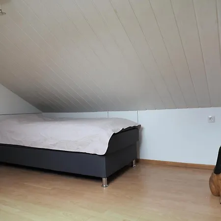 Lägenhet Wohnen Ueberm Atelier *